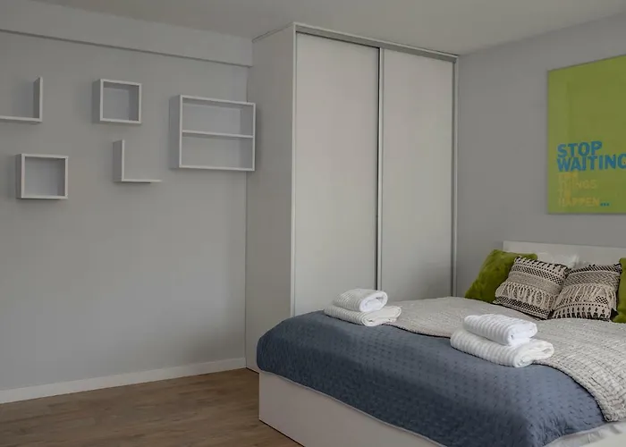 Wlr Apartments - Hoza II